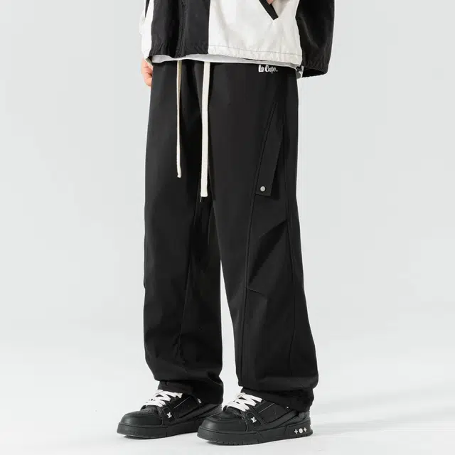 Lee Cooper