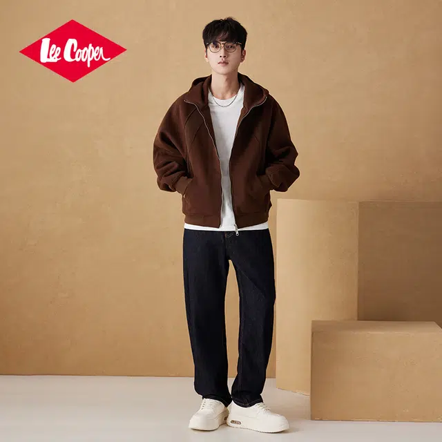 Lee Cooper