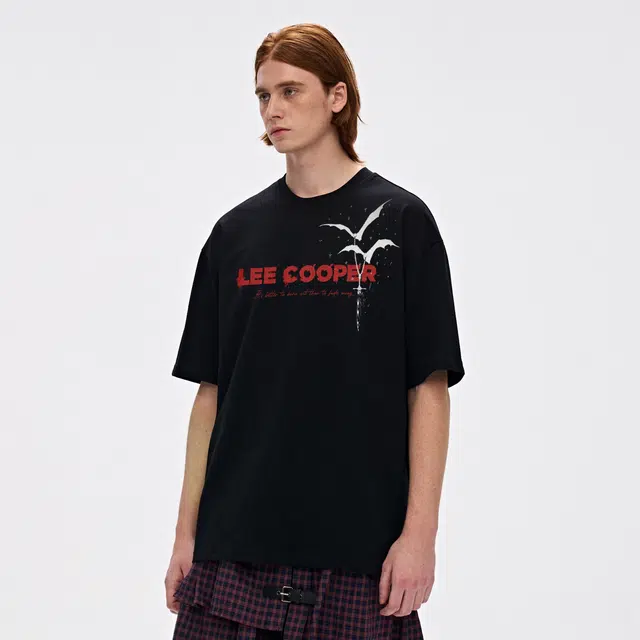 Lee Cooper T