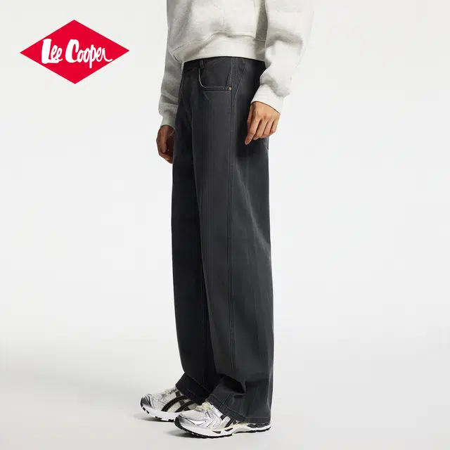 Lee Cooper