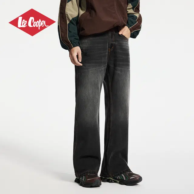 Lee Cooper