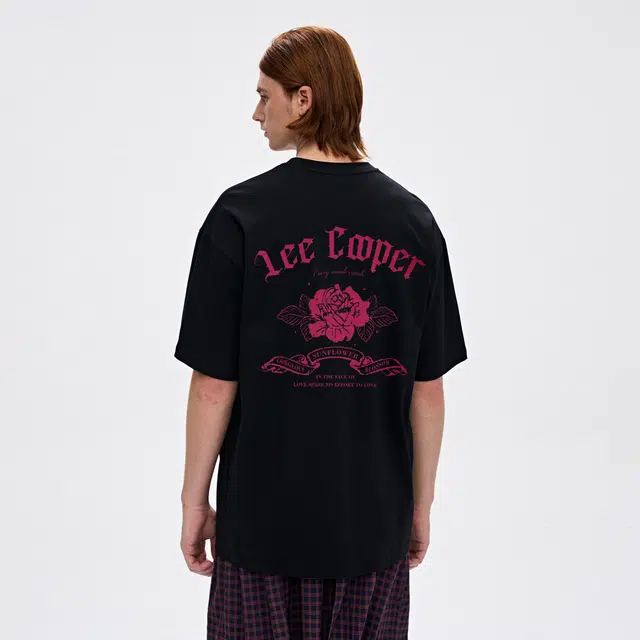 Lee Cooper T