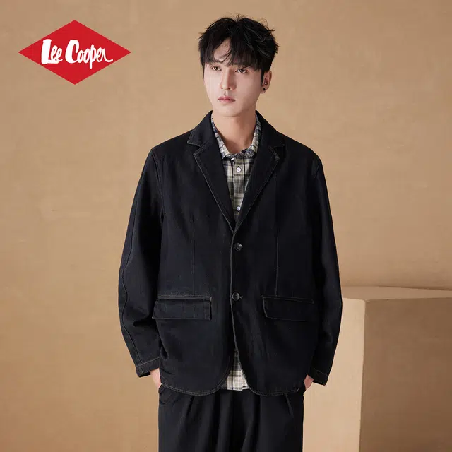 Lee Cooper