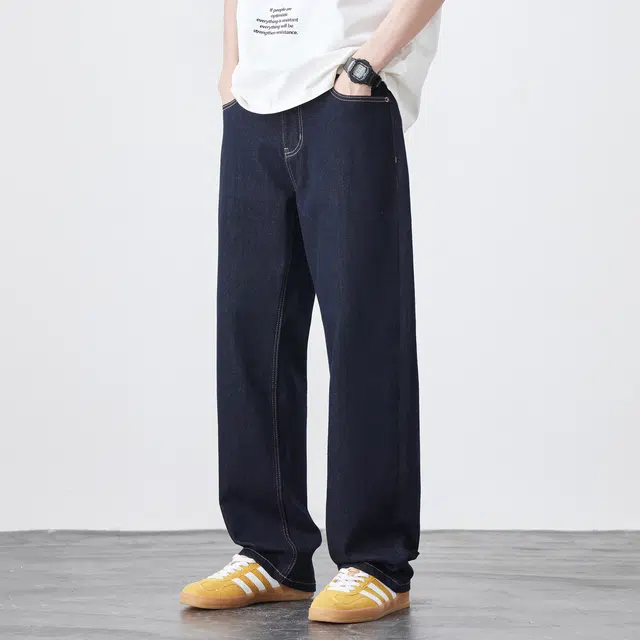Lee Cooper