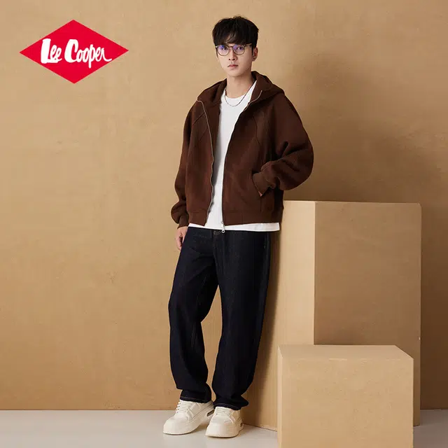 Lee Cooper