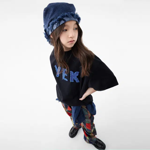 YEKt23