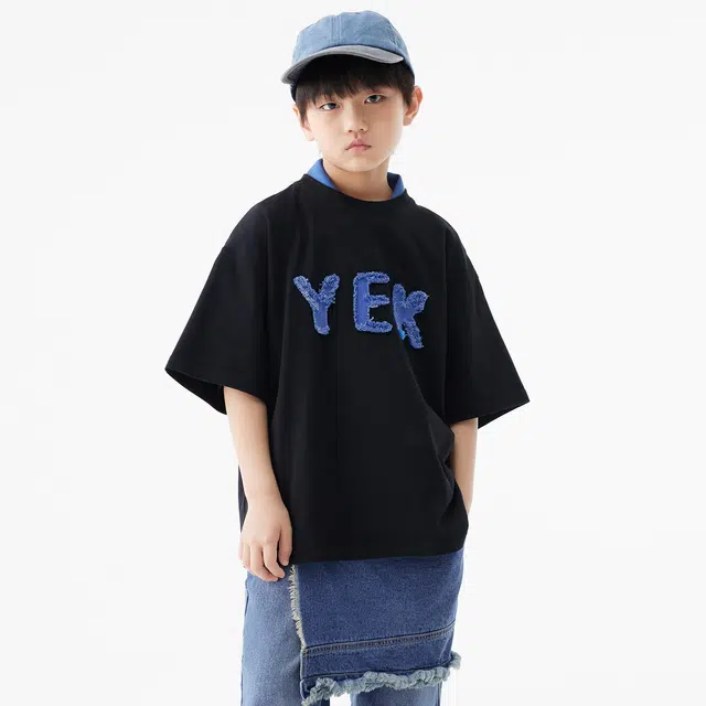 YEKt23