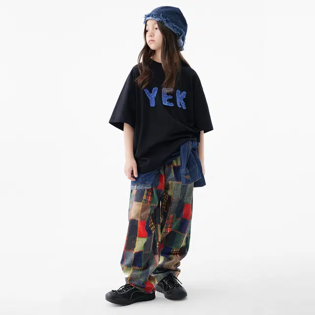 YEKt23