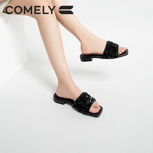 COMELY