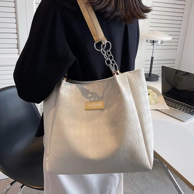 VINEY Tote