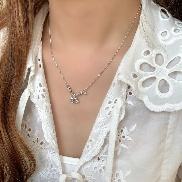S925