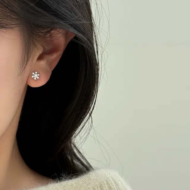 S925