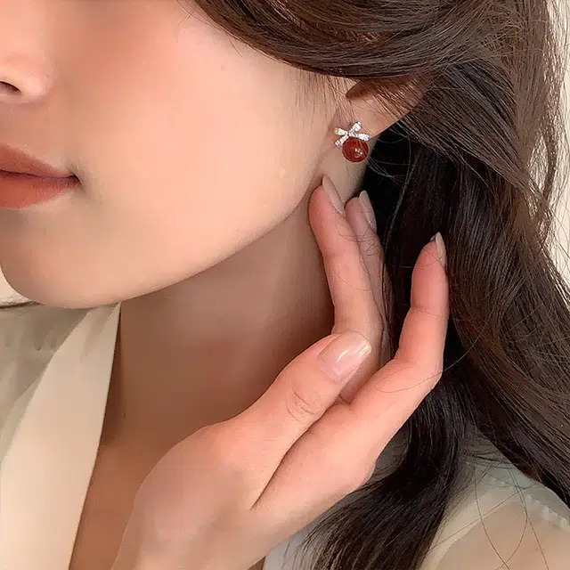 S925