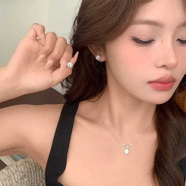 S925