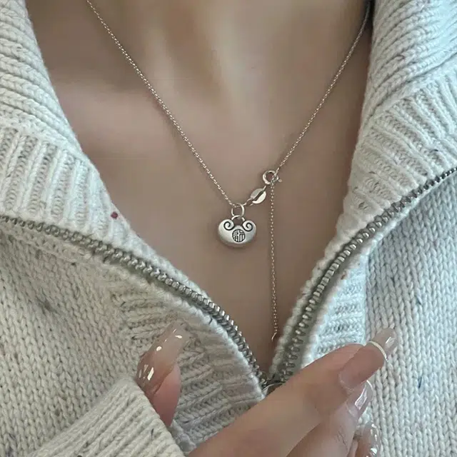 S925