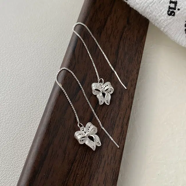 990