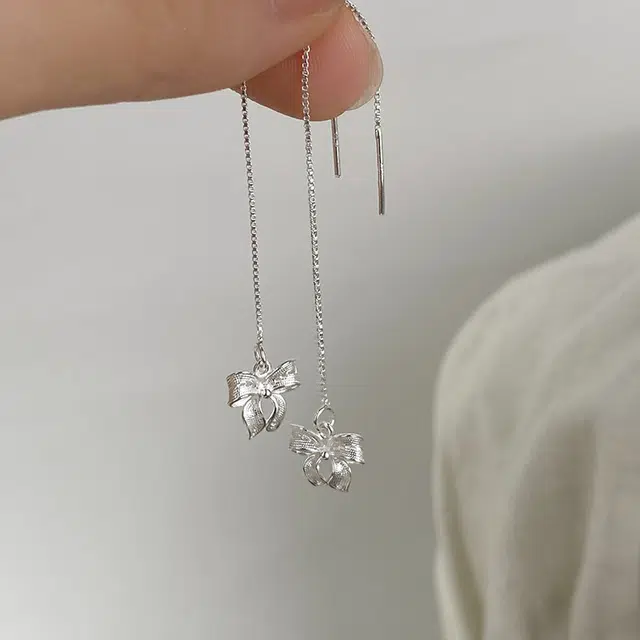 990