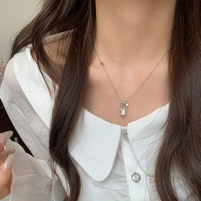 S925