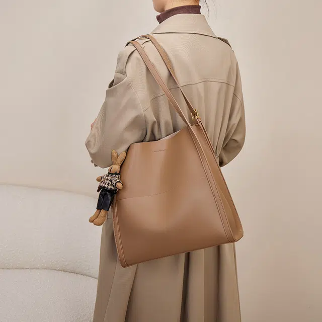 tote