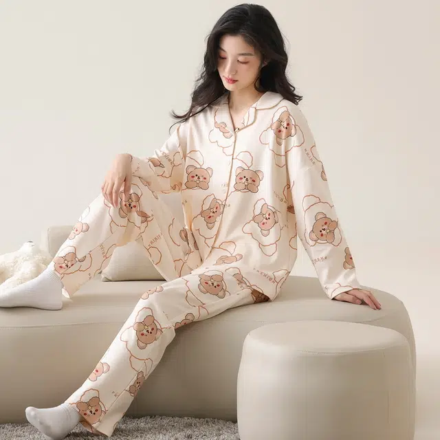 俏薇妮 简约可爱小熊高级感翻领长袖长裤家居服休闲舒适可外穿睡衣礼盒 女款 米白色