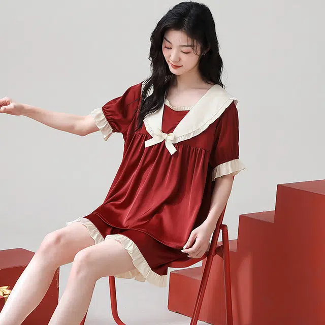 俏薇妮 简约纯色柔软时尚大气高级感短袖三分裤家居服休闲舒适凉爽透气可外穿睡衣套装 女款 红色