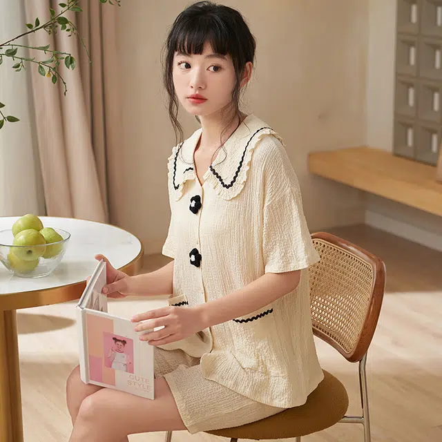 俏薇妮 简约温馨优雅高级感短袖短裤家居服休闲宽松舒适凉爽透气可外穿夏季睡衣套装 女款 黄色