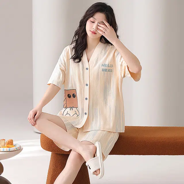 俏薇妮 简约柔软纯棉时尚可爱字母带胸垫短袖高级感家居服休闲舒适凉爽透气可外穿睡衣套装 女款 杏色