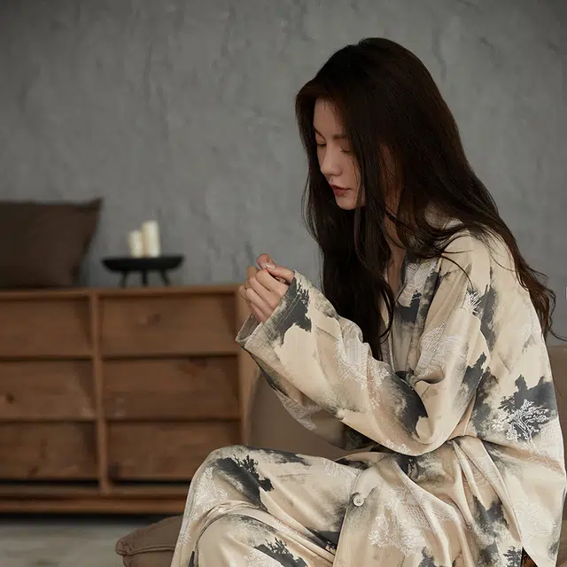 俏薇妮 新中式水墨画长袖家居服实用舒适慵懒可外穿睡衣套装 女款 卡其色