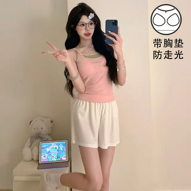 俏薇妮 简约冰丝凉感柔软时尚可爱高级感带胸垫吊带短裤家居服舒适透气休闲宽松可外穿睡衣套装 女款