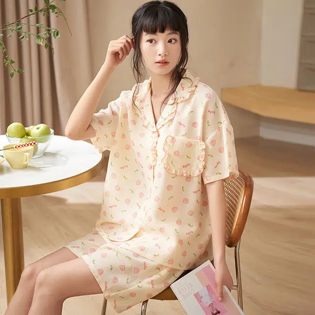 俏薇妮 简约温馨优雅时尚高级感短袖短裤家居服休闲宽松舒适凉爽透气可外穿夏季睡衣套装 女款 黄色