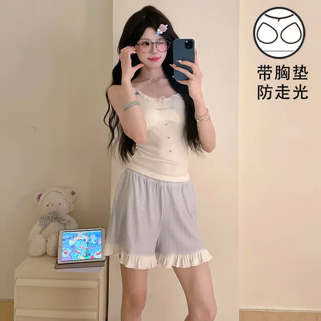 俏薇妮 简约冰凉感柔软时尚新潮高级感带胸垫吊带短裤家居服舒适透气休闲宽松可外穿夏季睡衣套装 女款