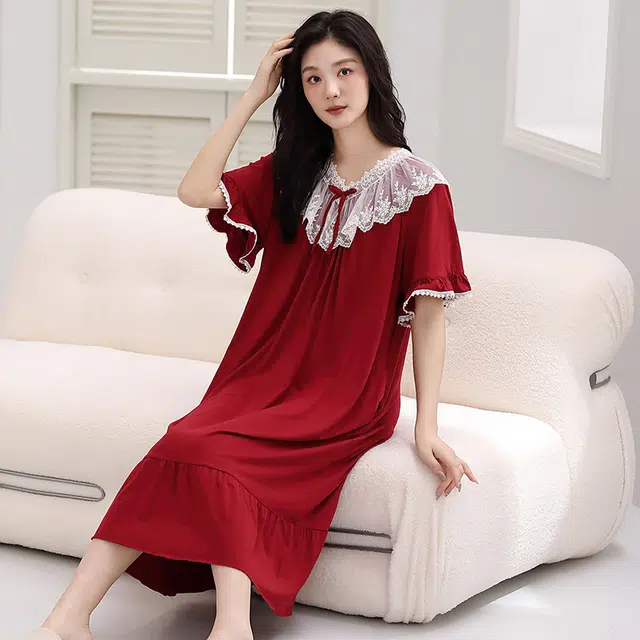 俏薇妮 简约纯色柔软蕾丝边高级感短袖家居服休闲宽松舒适凉爽透气可外穿睡裙 女款 红色