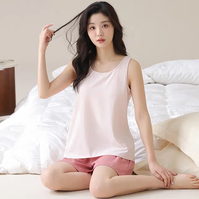 俏薇妮 柔软简约带胸垫背心无袖上衣家居服休闲舒适可外穿三分裤睡衣套装 女款 粉红色