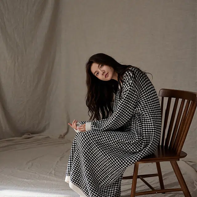 俏薇妮 简约千鸟格柔软长袖保暖宽松可外穿家居服睡裙 女款 黑色