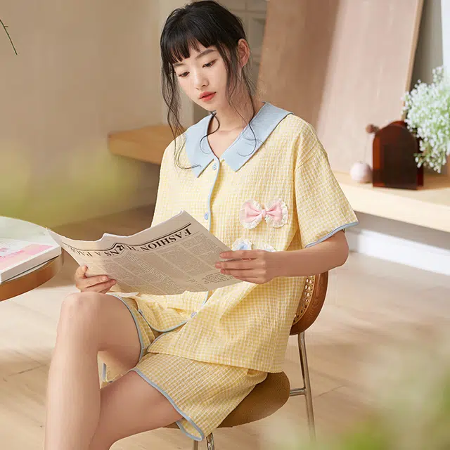俏薇妮 简约温馨可爱高级感短袖短裤家居服休闲宽松舒适凉爽透气可外穿夏季睡衣套装 女款 黄色