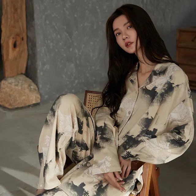 俏薇妮 新中式水墨画长袖家居服实用舒适慵懒可外穿睡衣套装 女款 卡其色