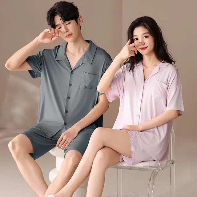 俏薇妮 柔软简约纯色时尚高级感短袖短裤翻领家居服舒适透气休闲宽松凉感可外穿夏季睡衣套装 男女同款 图片色