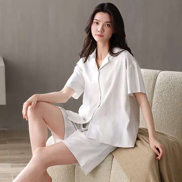 俏薇妮 简约柔软纯棉纯色温馨翻领短袖高级感家居服休闲宽松舒适凉爽透气可外穿睡衣套装 女款 白色