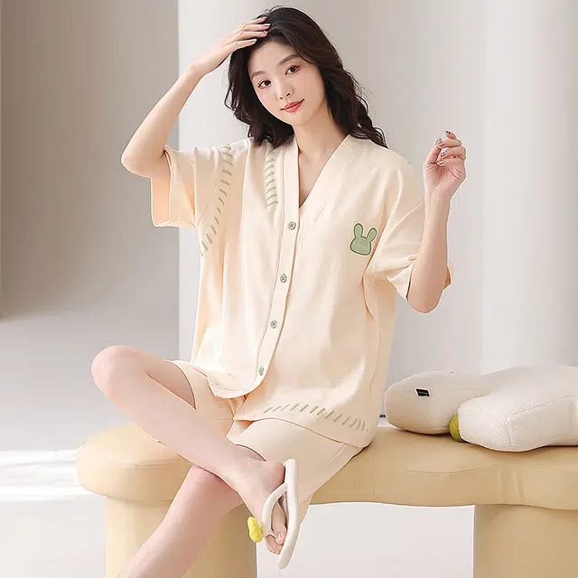 俏薇妮 简约柔软时尚带胸垫高级感家居服休闲舒适透气可外穿睡衣套装 女款 黄色