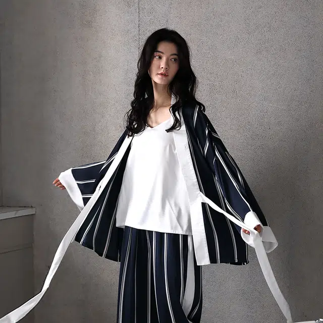 俏薇妮 凉感冰丝条纹吊带长袖三件套宽松和服日系高级感实用可外穿家居服睡衣套装 女款 藏蓝