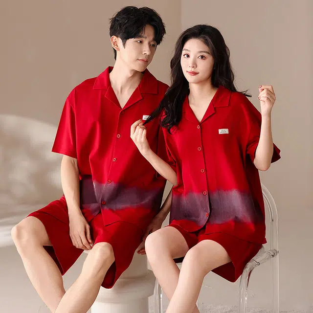 俏薇妮 柔软简约纯色时尚大气高级感短袖短裤家居服舒适透气休闲宽松凉感可外穿夏季睡衣套装 男女同款 红色