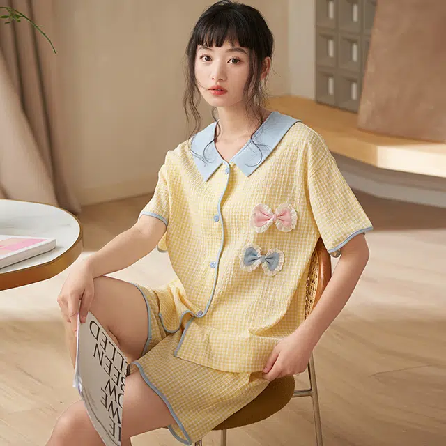 俏薇妮 简约温馨可爱高级感短袖短裤家居服休闲宽松舒适凉爽透气可外穿夏季睡衣套装 女款 黄色