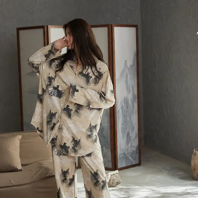 俏薇妮 新中式水墨画长袖家居服实用舒适慵懒可外穿睡衣套装 女款 卡其色