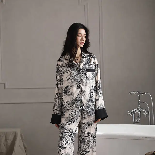 俏薇妮 带胸垫一体防凸点凉感长袖新中式可外穿长裤睡衣套装 女款 黑色