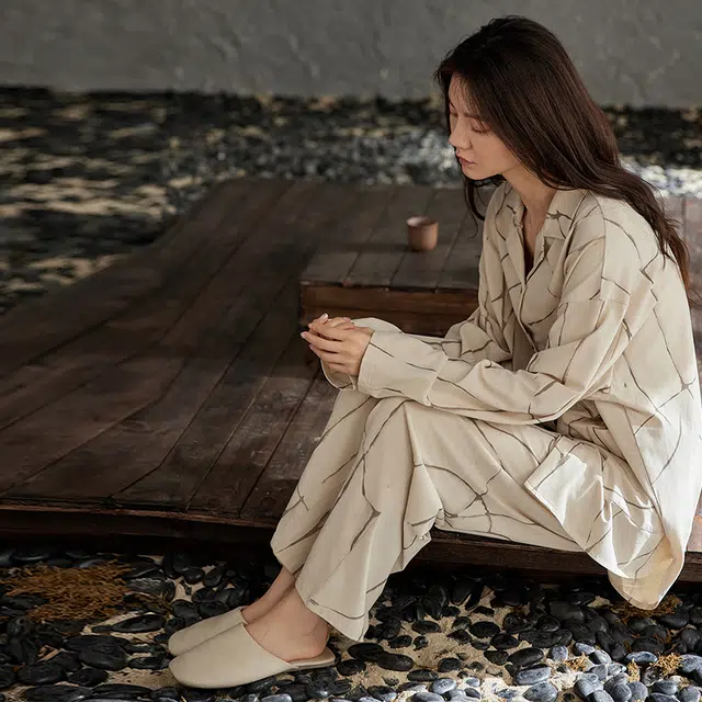 俏薇妮 简约柔软古风高级感长袖长裤家居服休闲睡衣套装 女款 卡其色