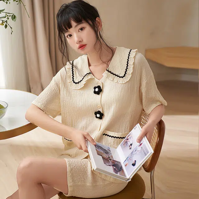 俏薇妮 简约温馨优雅高级感短袖短裤家居服休闲宽松舒适凉爽透气可外穿夏季睡衣套装 女款 黄色