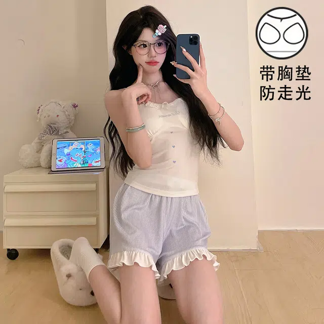 俏薇妮 简约冰凉感柔软时尚新潮高级感带胸垫吊带短裤家居服舒适透气休闲宽松可外穿夏季睡衣套装 女款