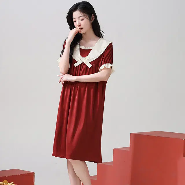 俏薇妮 简约纯色柔软时尚高级感短袖家居服休闲舒适凉爽透气可外穿睡裙 女款 红色