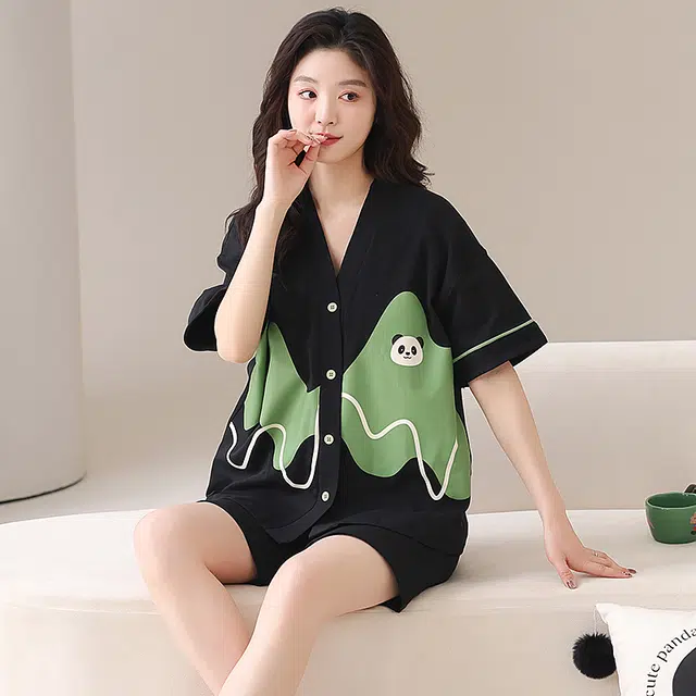 俏薇妮 简约柔软时尚温馨带胸垫短袖高级感家居服休闲舒适凉爽透气可外穿睡衣套装 女款 黑色