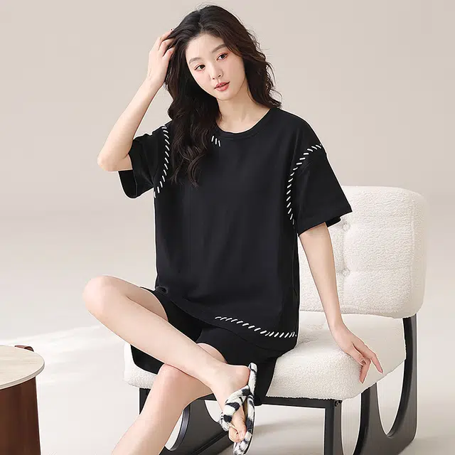 俏薇妮 纯棉简约柔软纯色时尚圆领带胸垫短袖高级感家居服休闲舒适凉爽透气可外穿睡衣套装 女款 黑色